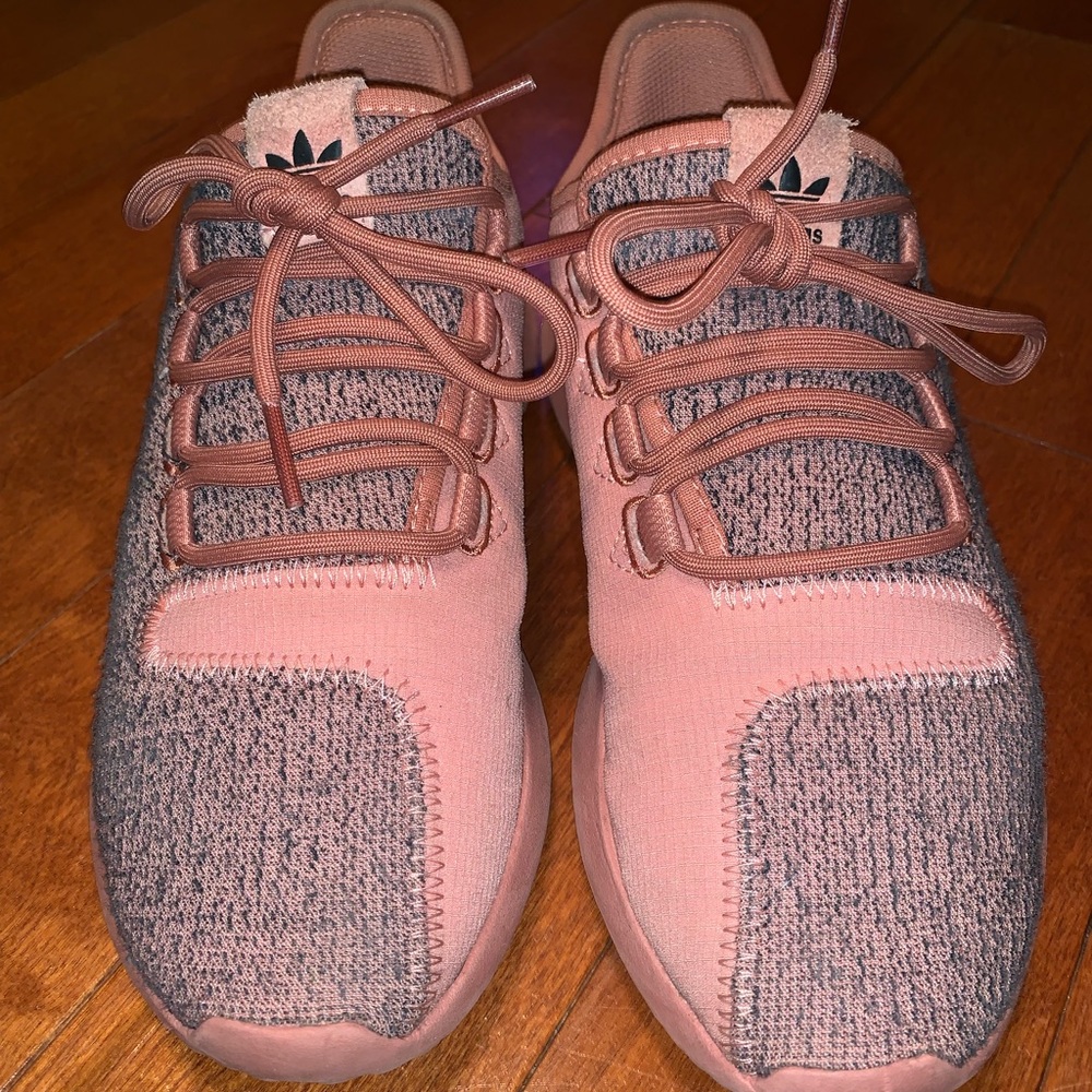Adidas Tennis Shoes